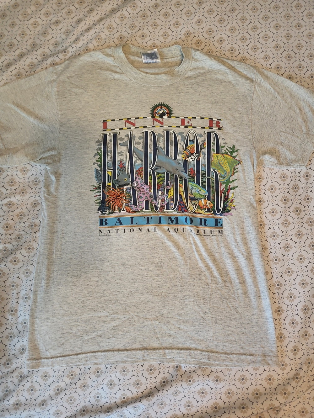 Vintage Baltimore National Aquarium Inner Harbor Graphic Tee - Gray